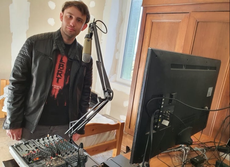 CANTAL - Le jeune artiste cantalien David Carson rêve de se faire une place dans le paysage musical