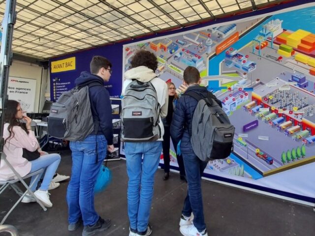 Une multitude d’offres d’emploi à découvrir lors du passage de La Caravane des Métiers à Aurillac