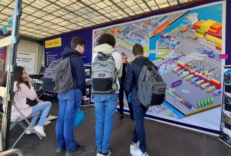 Une multitude d&rsquo;offres d’emploi à découvrir lors du passage de La Caravane des Métiers à Aurillac