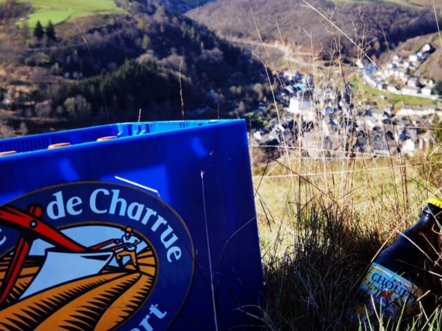 L’association Aubrac’Mar fête Pâques à sa façon avec une chasse à la bière à Chaudes-Aigues dans le Cantal