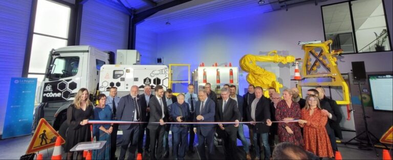 Jean Todt inaugure une première mondiale, imaginée et produite dans le Cantal