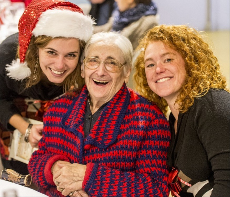 "Nous aidons à briser la solitude à Noël" : les Petits Frères des Pauvres recherchent des bénévoles