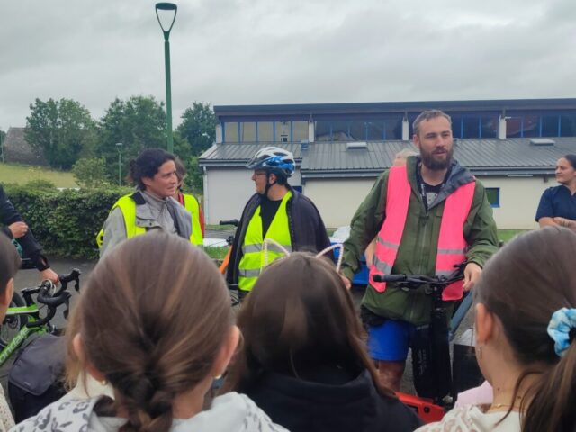 Des légumes bios et locaux livrés en vélo-cargo aux écoliers d’Ytrac : le PAT en action !