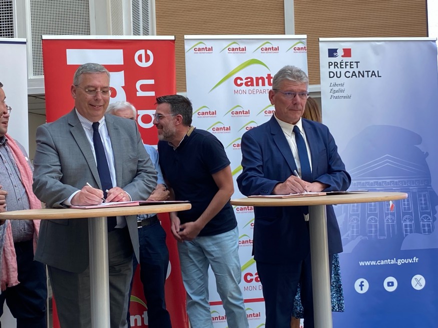 Rénovation Énergétique dans le Cantal : un Guichet Unique pour Simplifier les Aides et Rénover son Logement Facilement