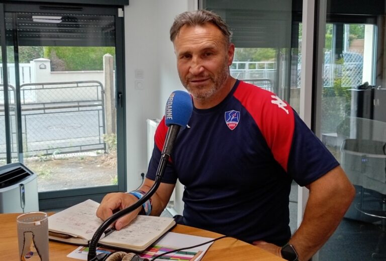 Rugby – Pro D2 – Le point complet sur l’avant-saison du Stade Aurillacois avec le coach Roméo Gontineac